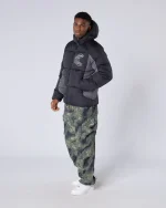 Drifter Panel Puffer Jacket Black (2)